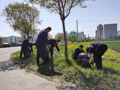 霄云煤矿组织党员开展义务劳动活动