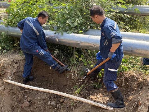 安居煤矿：党员突击队迎难而上抢修地下管道