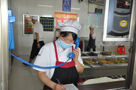 花园煤矿：开通一线职工“订餐专线”获点赞