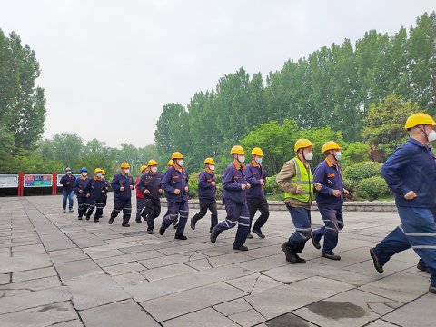 跃进港组织防汛应急演练  为生命开辟绿色走廊